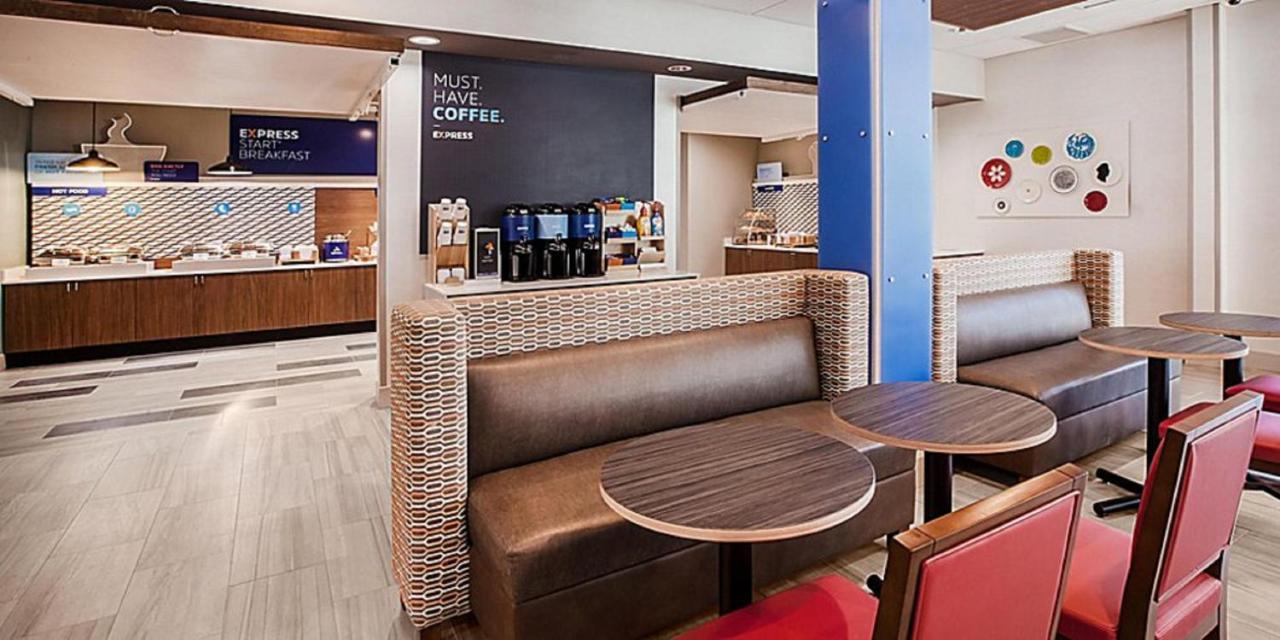 Holiday Inn Express & Suites - Carlisle Southwest I-81 By Ihg Екстер'єр фото